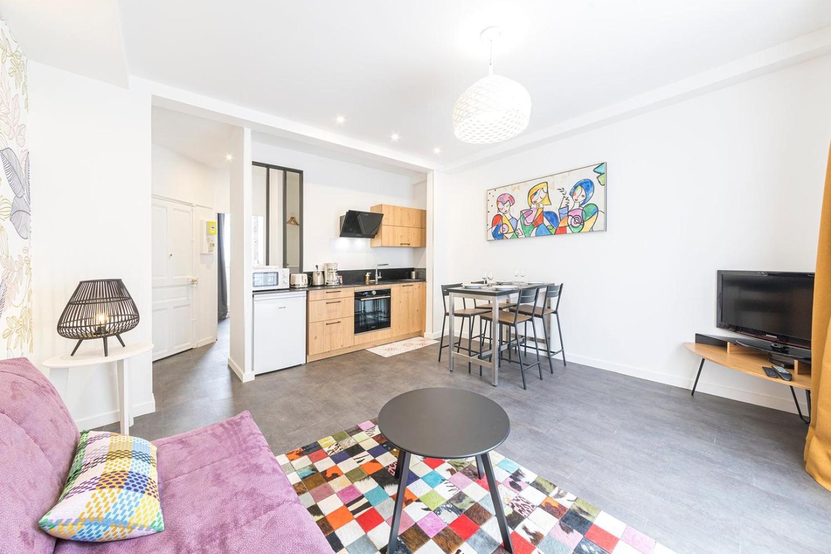 L'Echapee- Bel Appartement Renove Et Proche Gare Rennes Exteriör bild